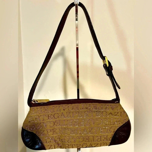 Gently Use PERTEGAZ Mini Bag - Picture 2 of 3